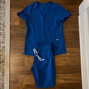 Small Figs Royal Blue Scrub set!